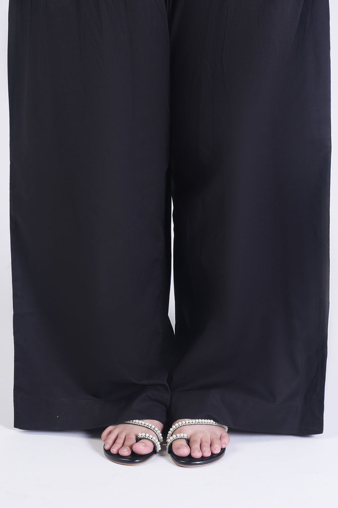 PLEATED FLARED PANTS-02